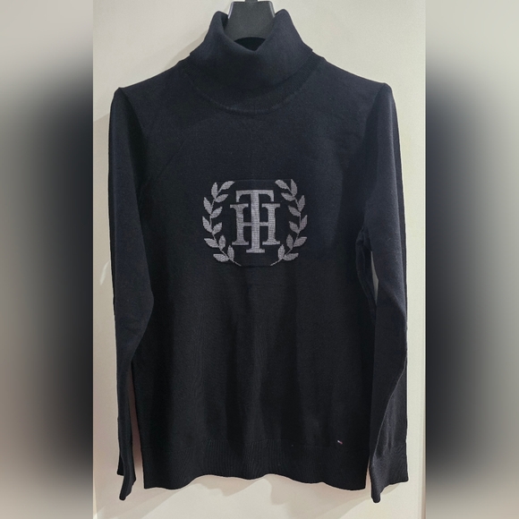 Tommy Hilfiger Sweaters - Tommy Hilfiger Black Turtleneck Sweater